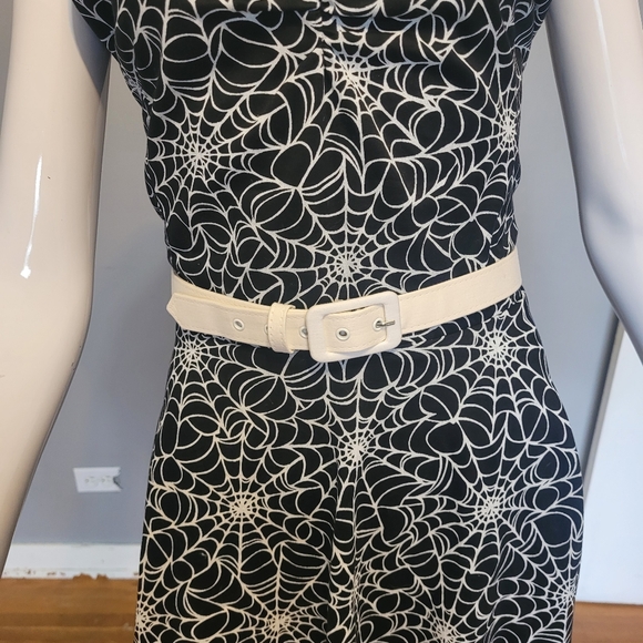 Pinup Couture Heidi Dress in Spiderweb Print, VGUC, Size 2X - Picture 3 of 10